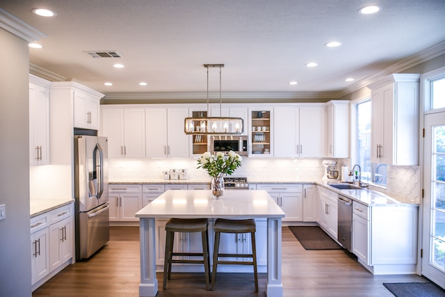 Kitchen cabinets